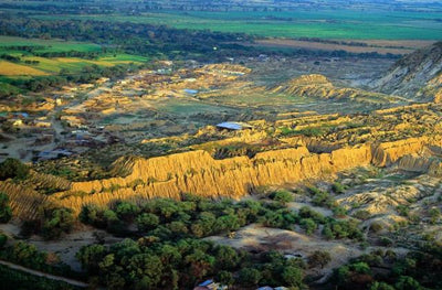 Tombs of Pre-Inca Elite Discovered Under Peru Pyramid