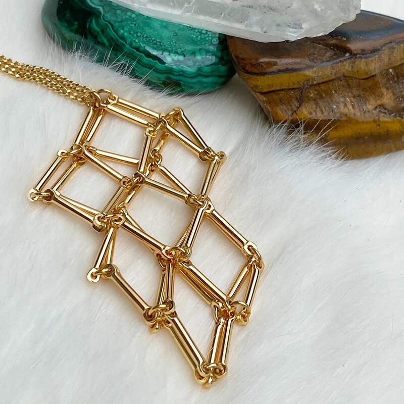 Energy Crystal Stone Net Pocket Pendant