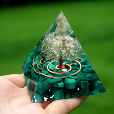 Manifesting Magic Malachite Pyramid